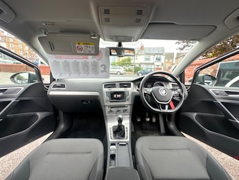 Used Volkswagen Golf 2015 for sale - 79193457: Photo