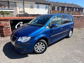 Used Volkswagen Touran 2010 for sale - 79193522: Photo