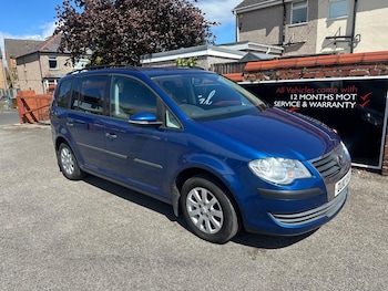 Used Volkswagen Touran 2010 for sale - 79193522: Photo