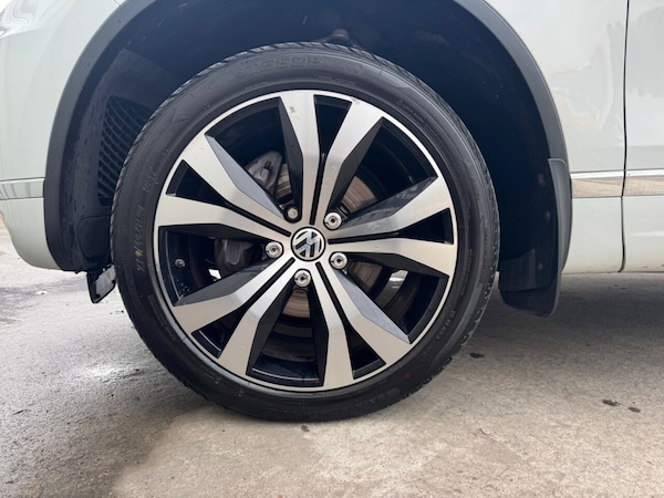 Used Volkswagen Touareg 2017 for sale - 76147763: Photo 14
