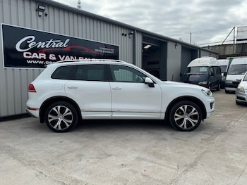 Used Volkswagen Touareg 2017 for sale - 76147763: Photo 2