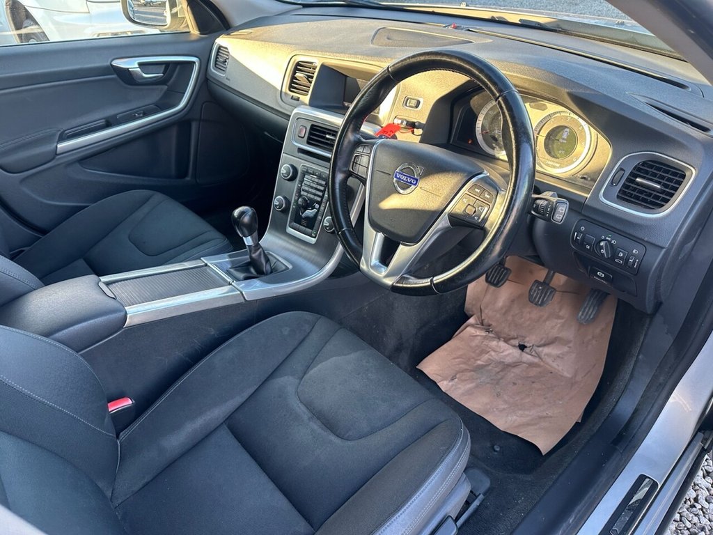 Used Volvo V60 2010 for sale - 76632056: Photo 11