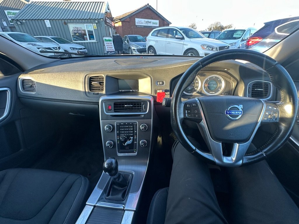 Used Volvo V60 2010 for sale - 76632056: Photo 12