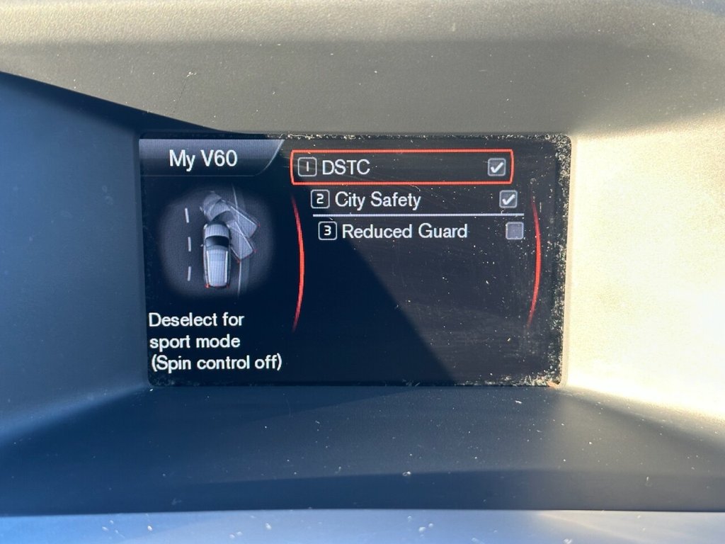 Used Volvo V60 2010 for sale - 76632056: Photo 16