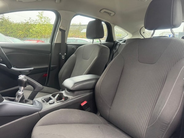 Used Ford Focus 2014 for sale - 76210102: Photo 13