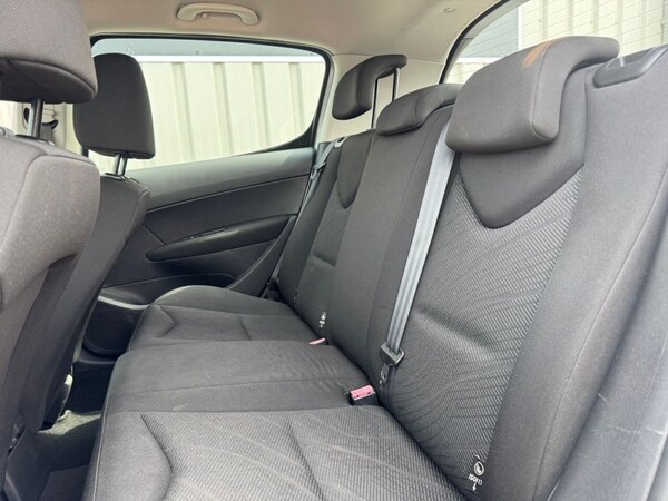 Used Peugeot 308 2010 for sale - 75537877: Photo 13