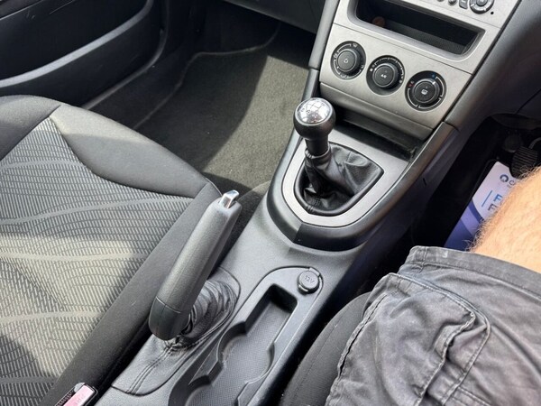 Used Peugeot 308 2010 for sale - 75537877: Photo 7