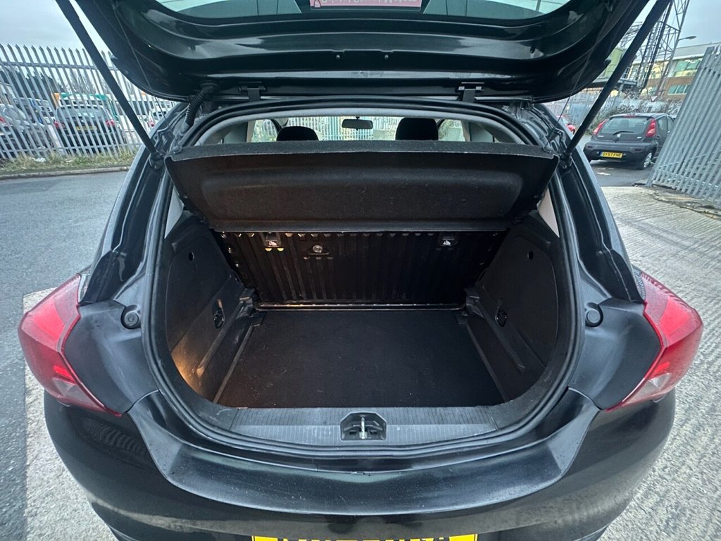 Used Vauxhall Corsa 2015 for sale - 76559185: Photo 12