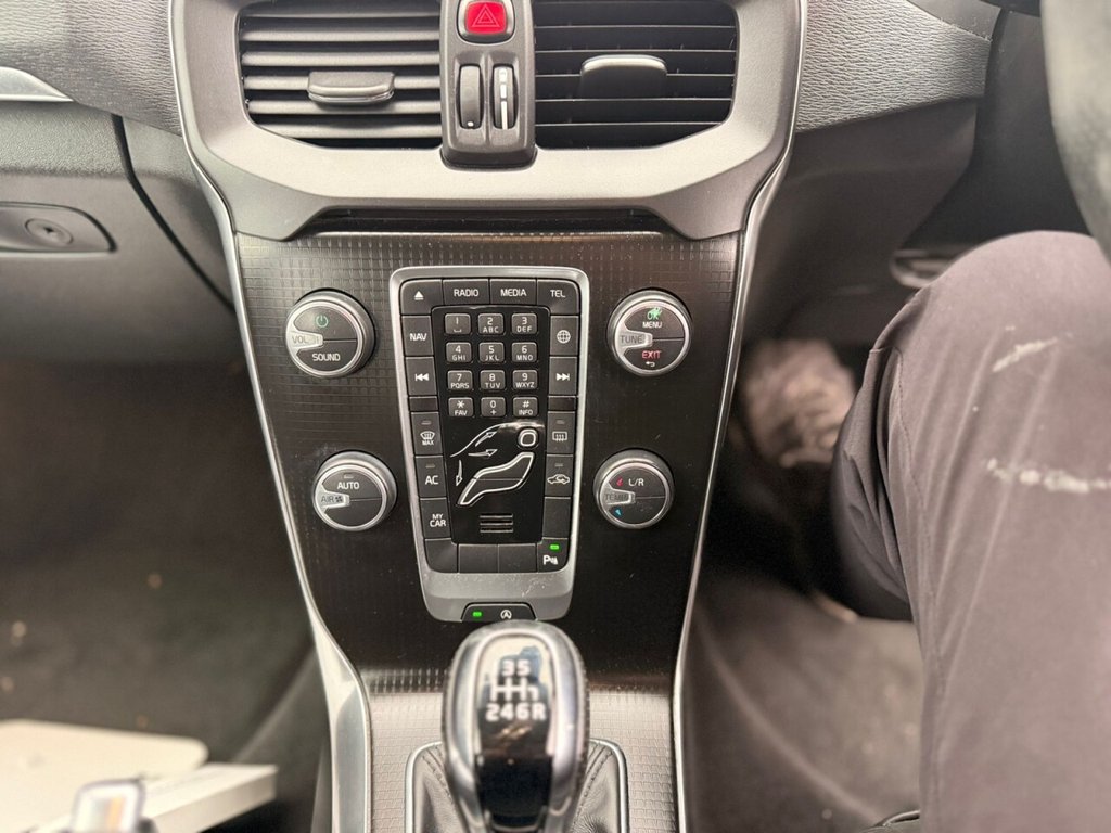 Used Volvo V40 2019 for sale - 74784625: Photo 36