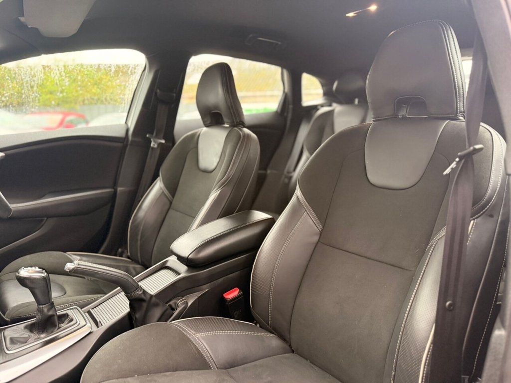 Used Volvo V40 2019 for sale - 74784625: Photo 39