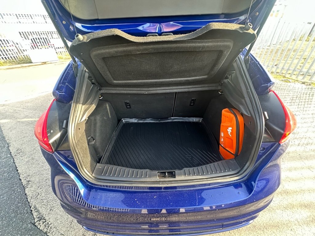 Used Ford Focus 2017 for sale - 76496338: Photo 11