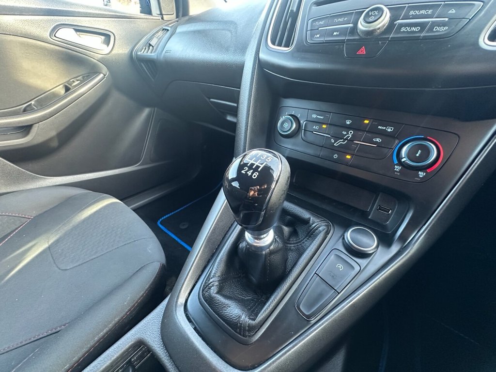 Used Ford Focus 2017 for sale - 76496338: Photo 19