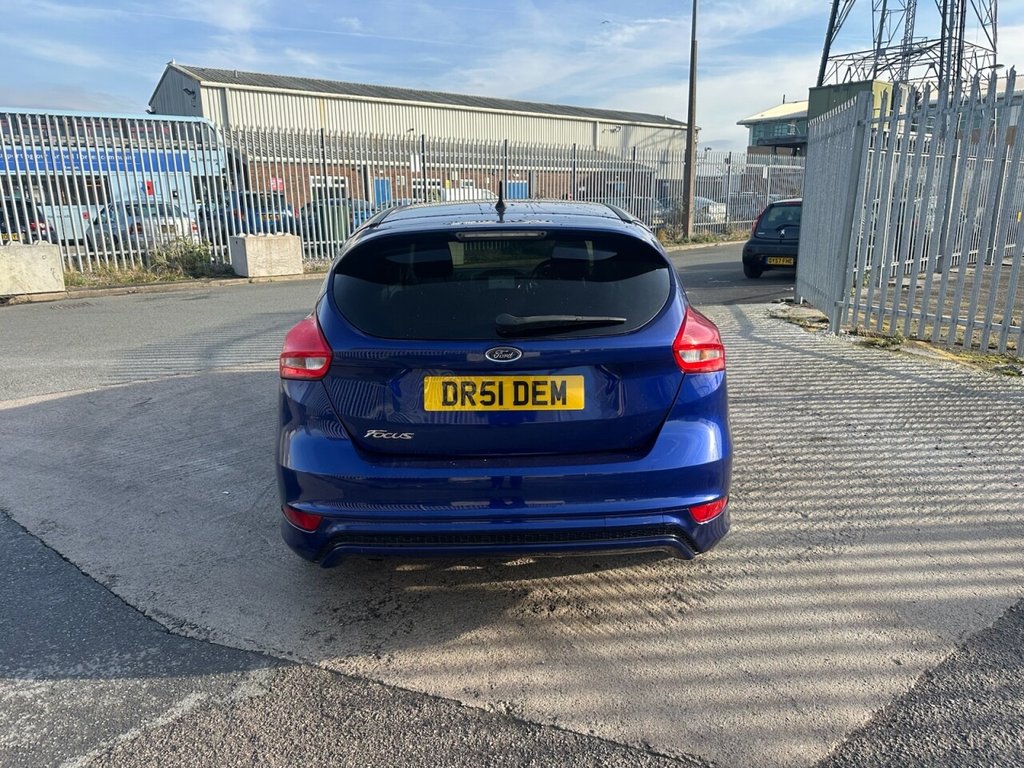 Used Ford Focus 2017 for sale - 76496338: Photo 5