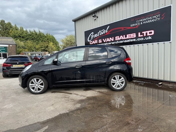Used Honda Jazz 2014 for sale - 74570308: Photo 4