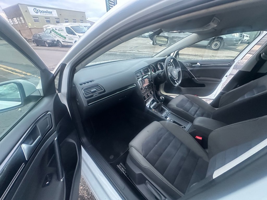 Used Volkswagen Golf 2014 for sale - 76604763: Photo 11