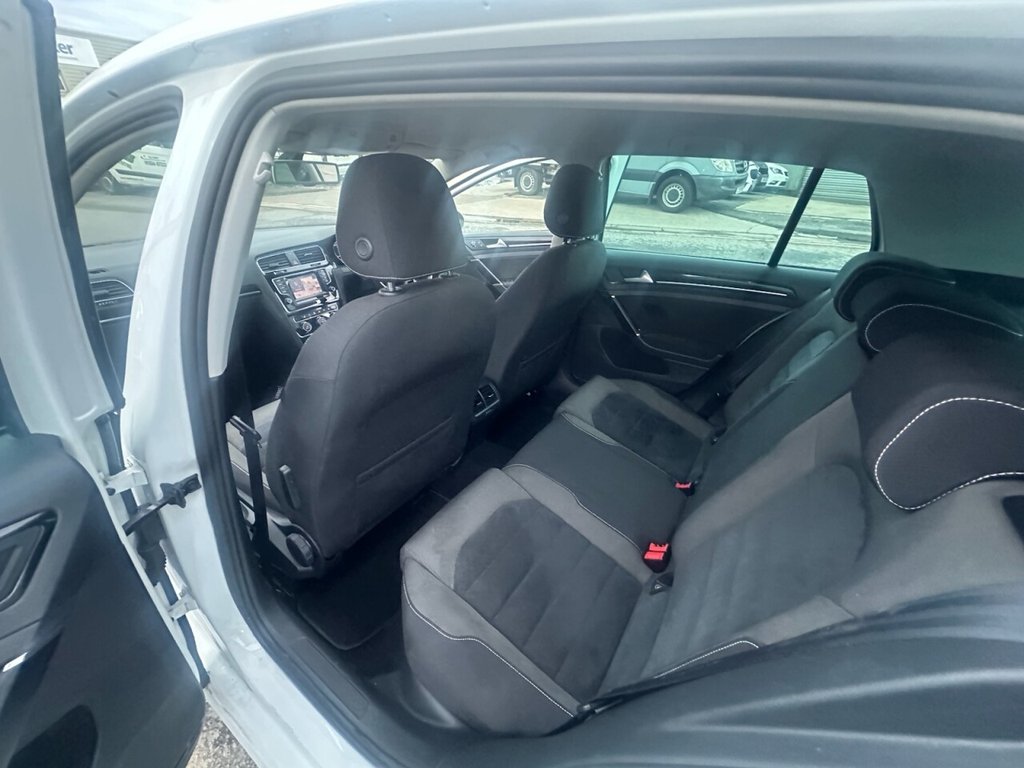 Used Volkswagen Golf 2014 for sale - 76604763: Photo 17