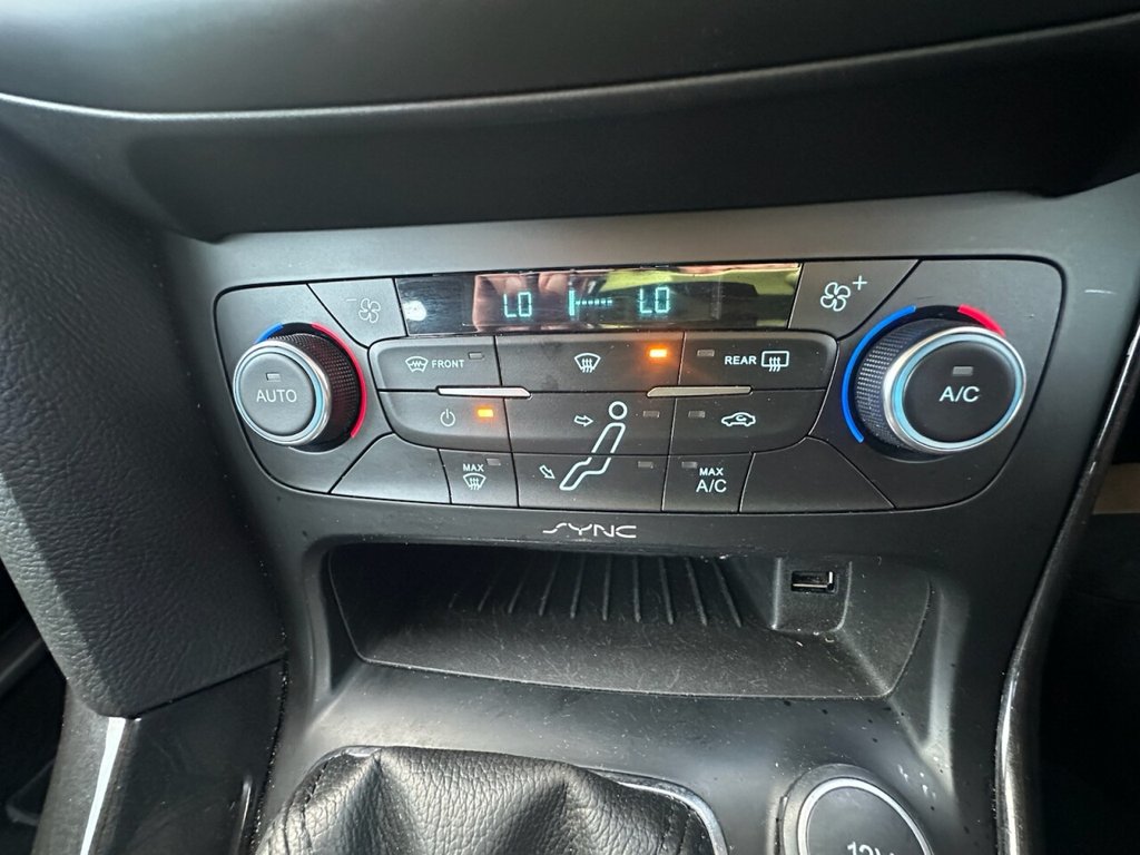 Used Ford Focus 2015 for sale - 76867840: Photo 10