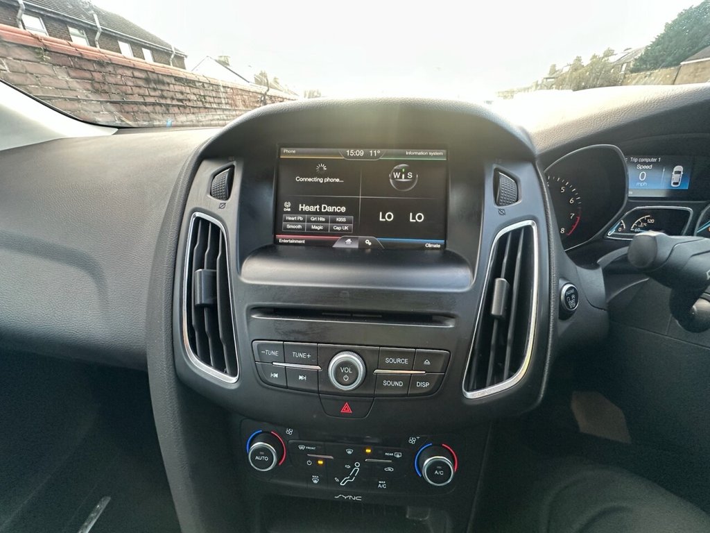 Used Ford Focus 2015 for sale - 76867840: Photo 12