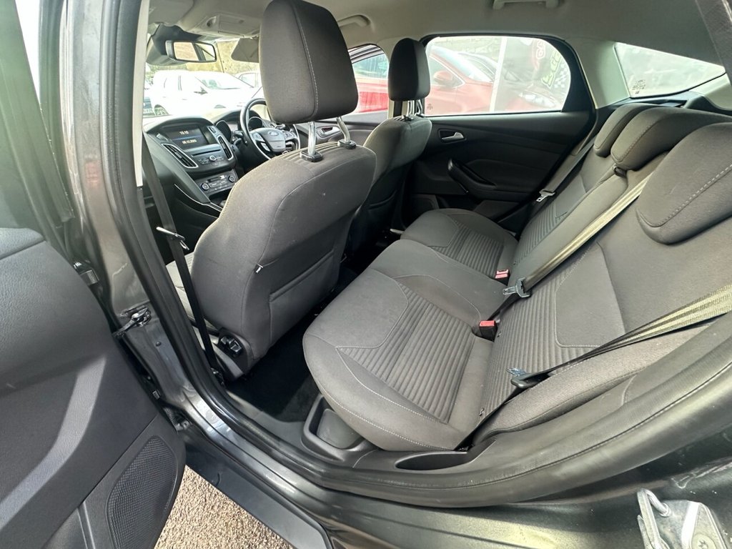 Used Ford Focus 2015 for sale - 76867840: Photo 18