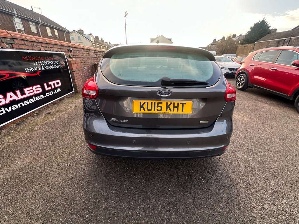 Used Ford Focus 2015 for sale - 76867840: Photo 4