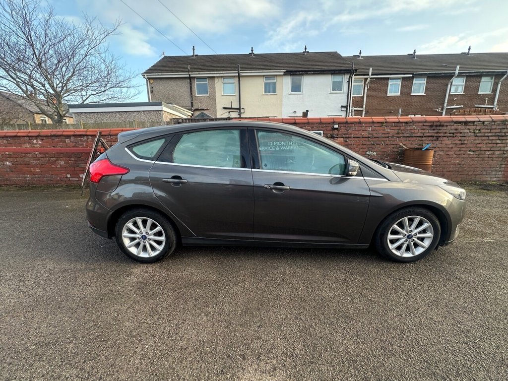 Used Ford Focus 2015 for sale - 76867840: Photo 6
