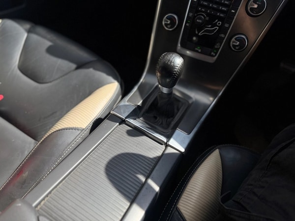 Used Volvo XC60 2011 for sale - 75306728: Photo 14