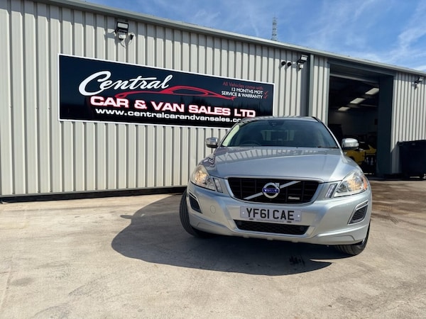 Used Volvo XC60 2011 for sale - 75306728: Photo 2