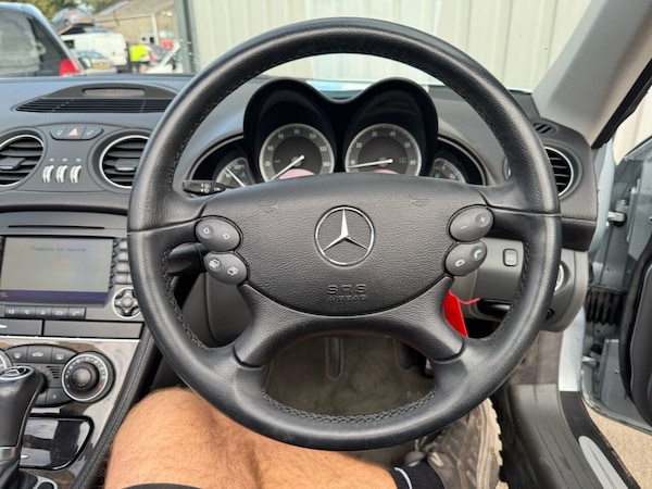 Used Mercedes-Benz SL 2005 for sale - 74448428: Photo 13