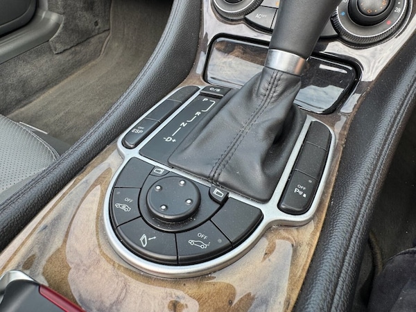 Used Mercedes-Benz SL 2005 for sale - 74448428: Photo 20