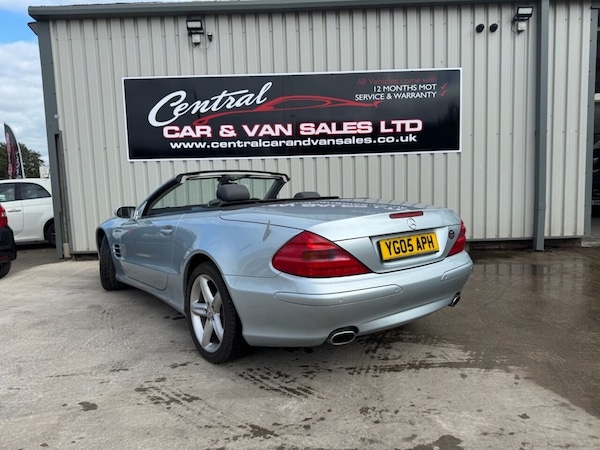 Used Mercedes-Benz SL 2005 for sale - 74448428: Photo 5