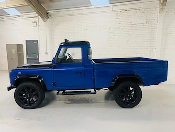 Used Land Rover Defender 110 1998 for sale - 79034551: Photo