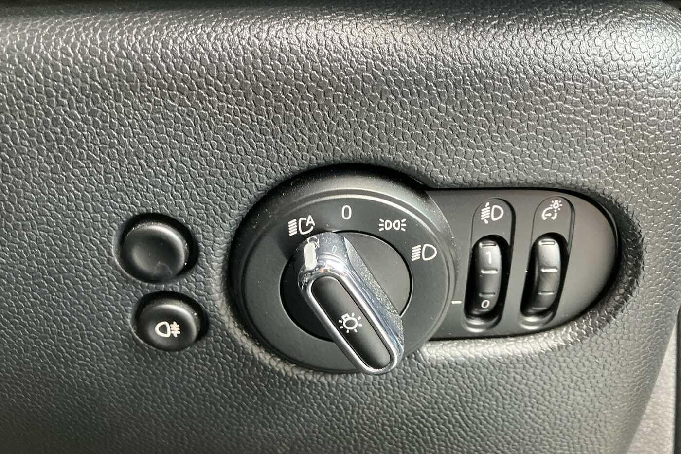 Used MINI Convertible 2022 for sale - 76012843: Photo 32