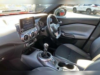 Used Nissan Juke 2022 for sale - 76012989: Photo 2