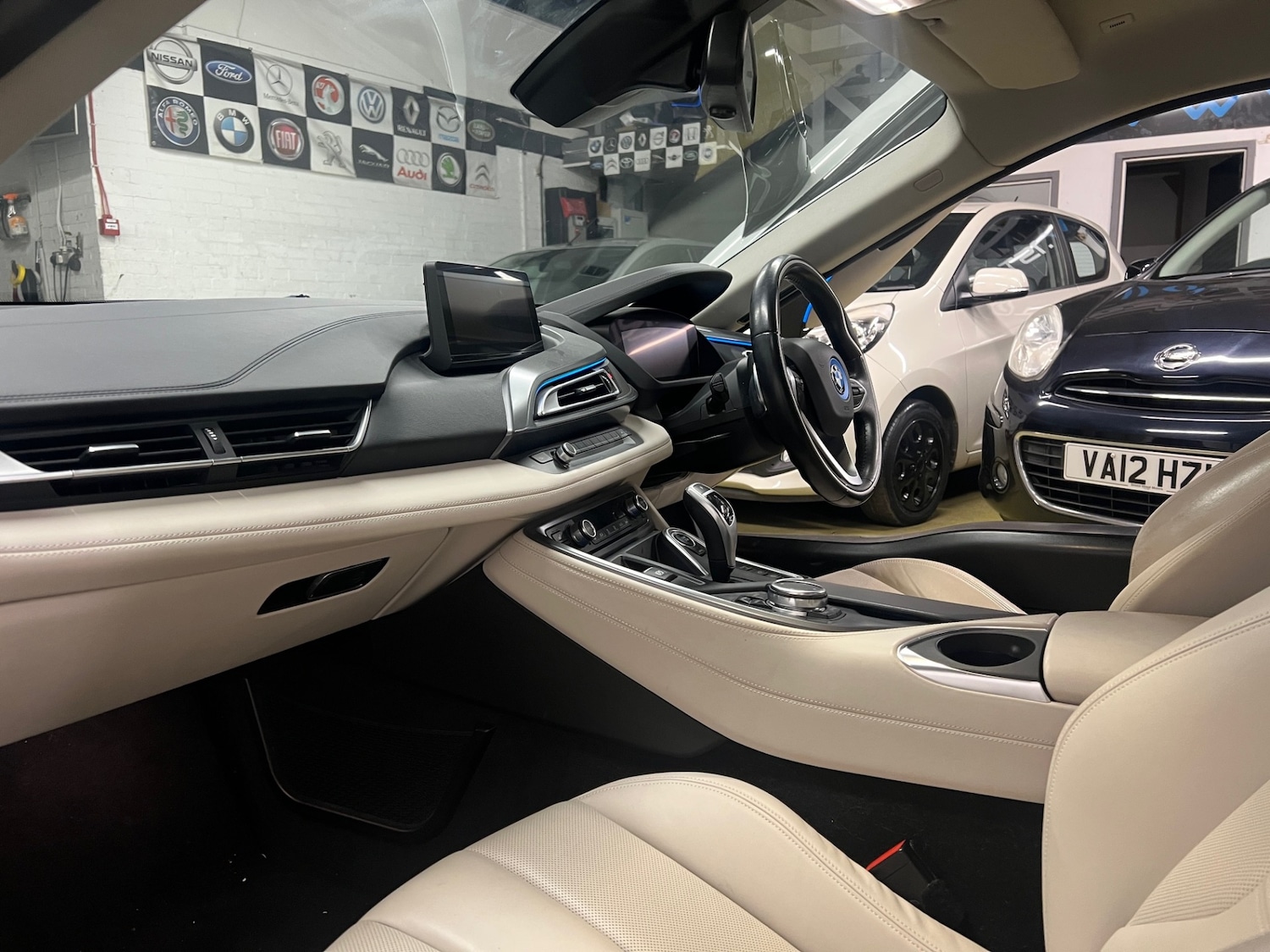 Used BMW i8 2015 for sale - 76525799: Photo 18