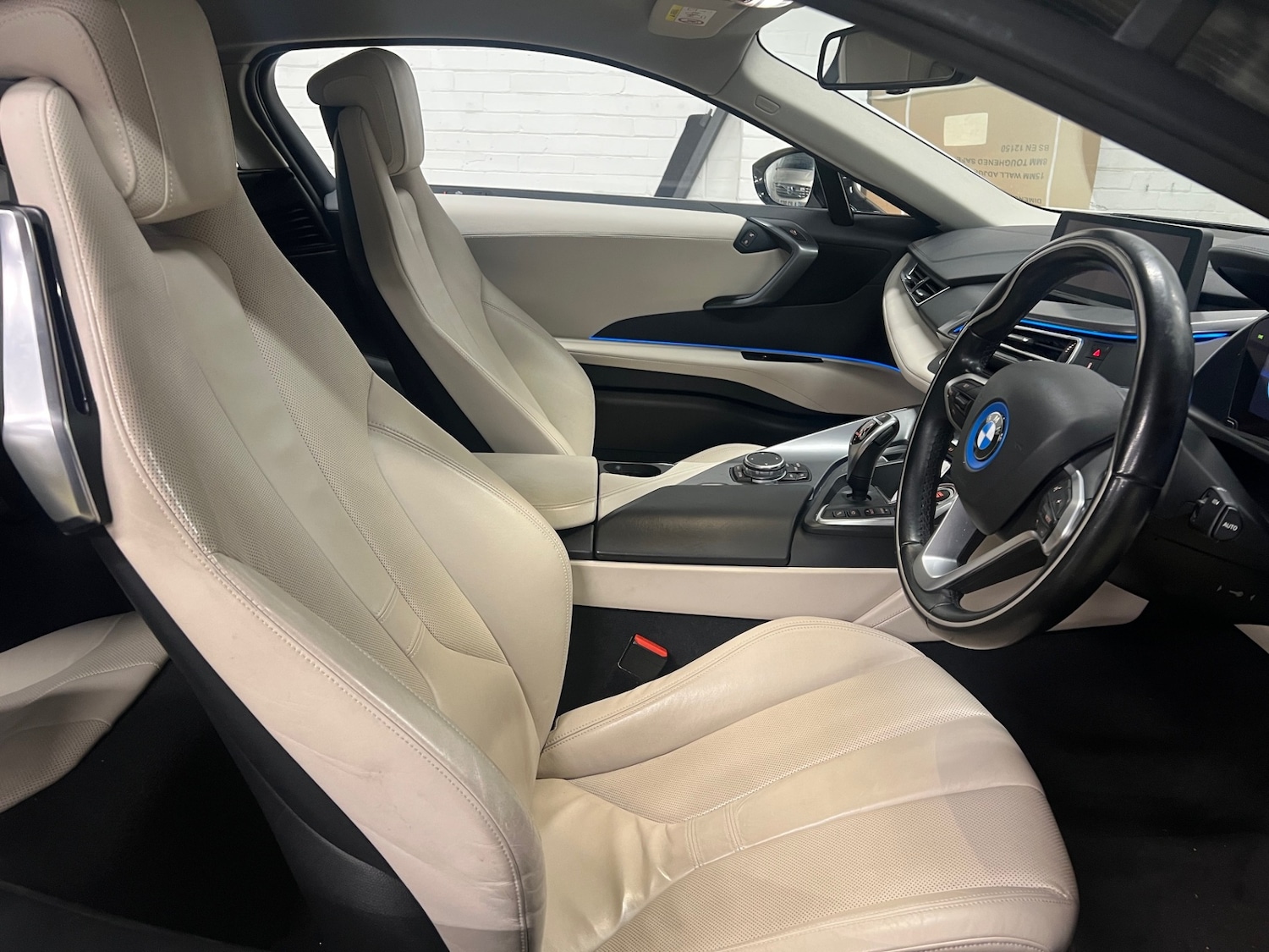 Used BMW i8 2015 for sale - 76525799: Photo 23