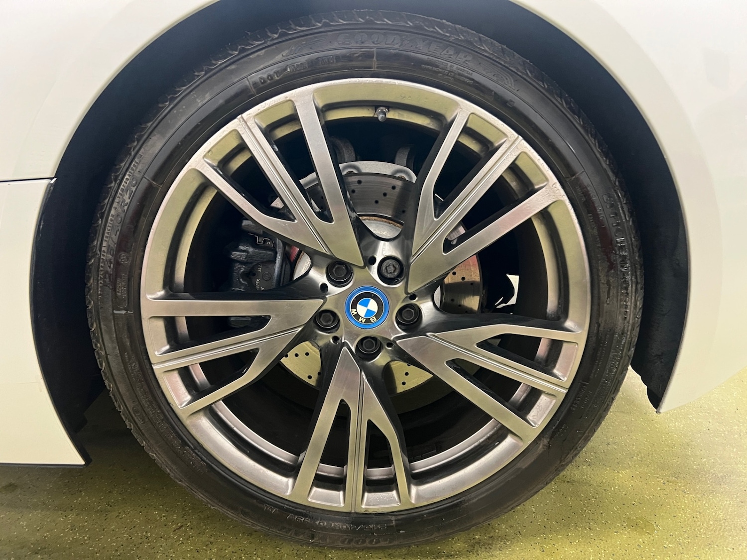 Used BMW i8 2015 for sale - 76525799: Photo 24