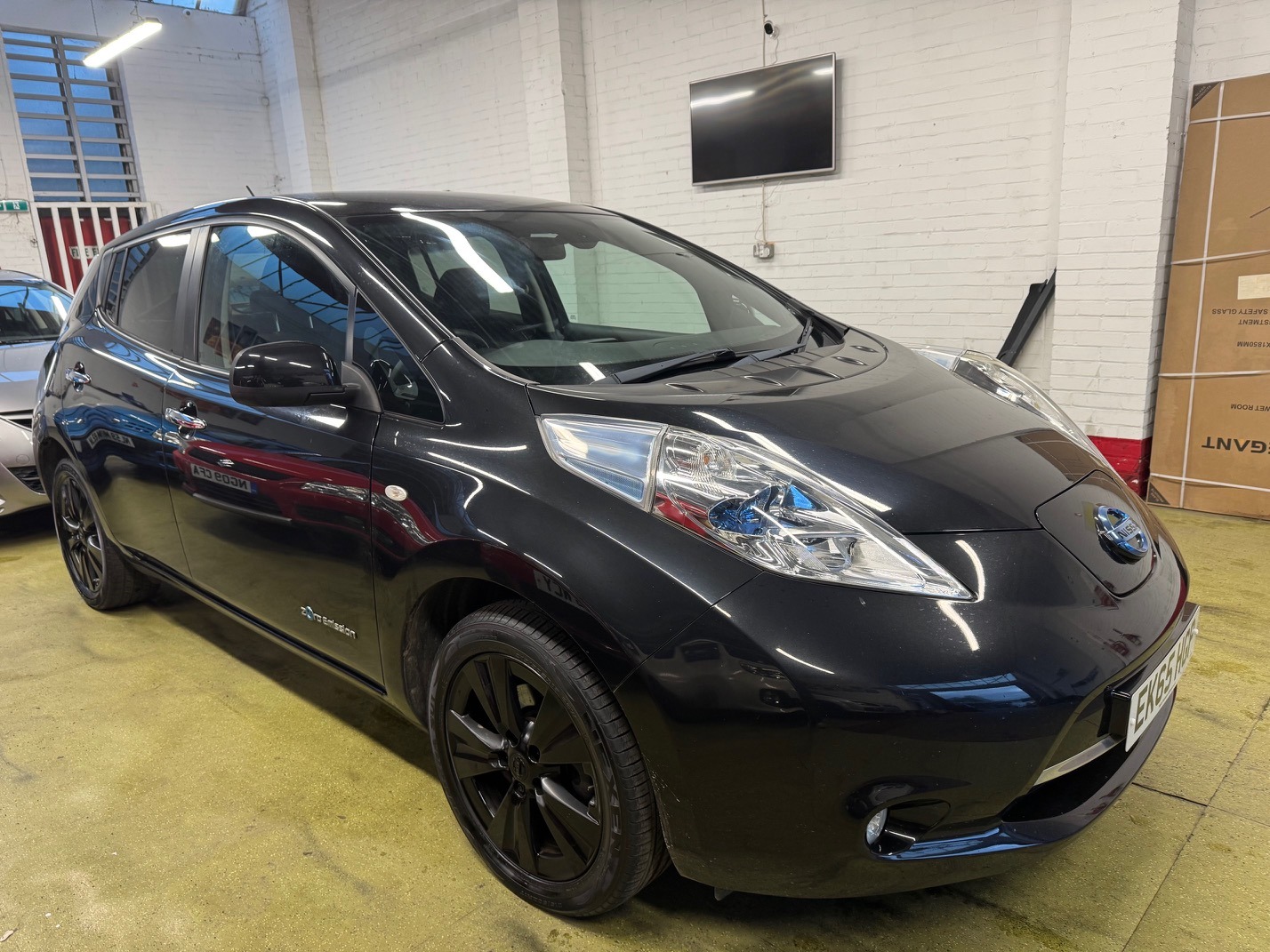 Used Nissan Leaf 2015 for sale - 77049138: Photo 9