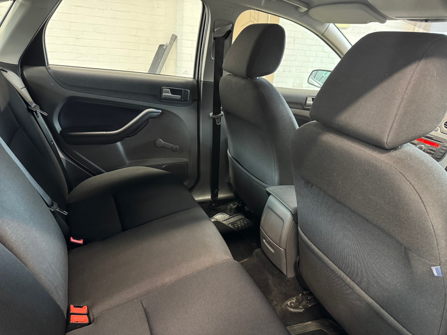 Used Ford Focus 2007 for sale - 76097978: Photo 10