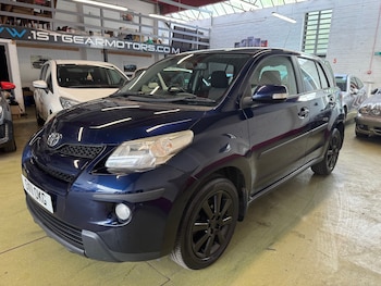 Used Toyota Urban Cruiser 2011 for sale - 78392853: Photo