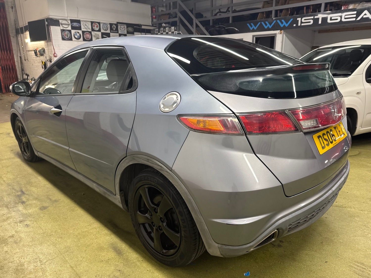 Used Honda Civic 2006 for sale - 76934114: Photo 4