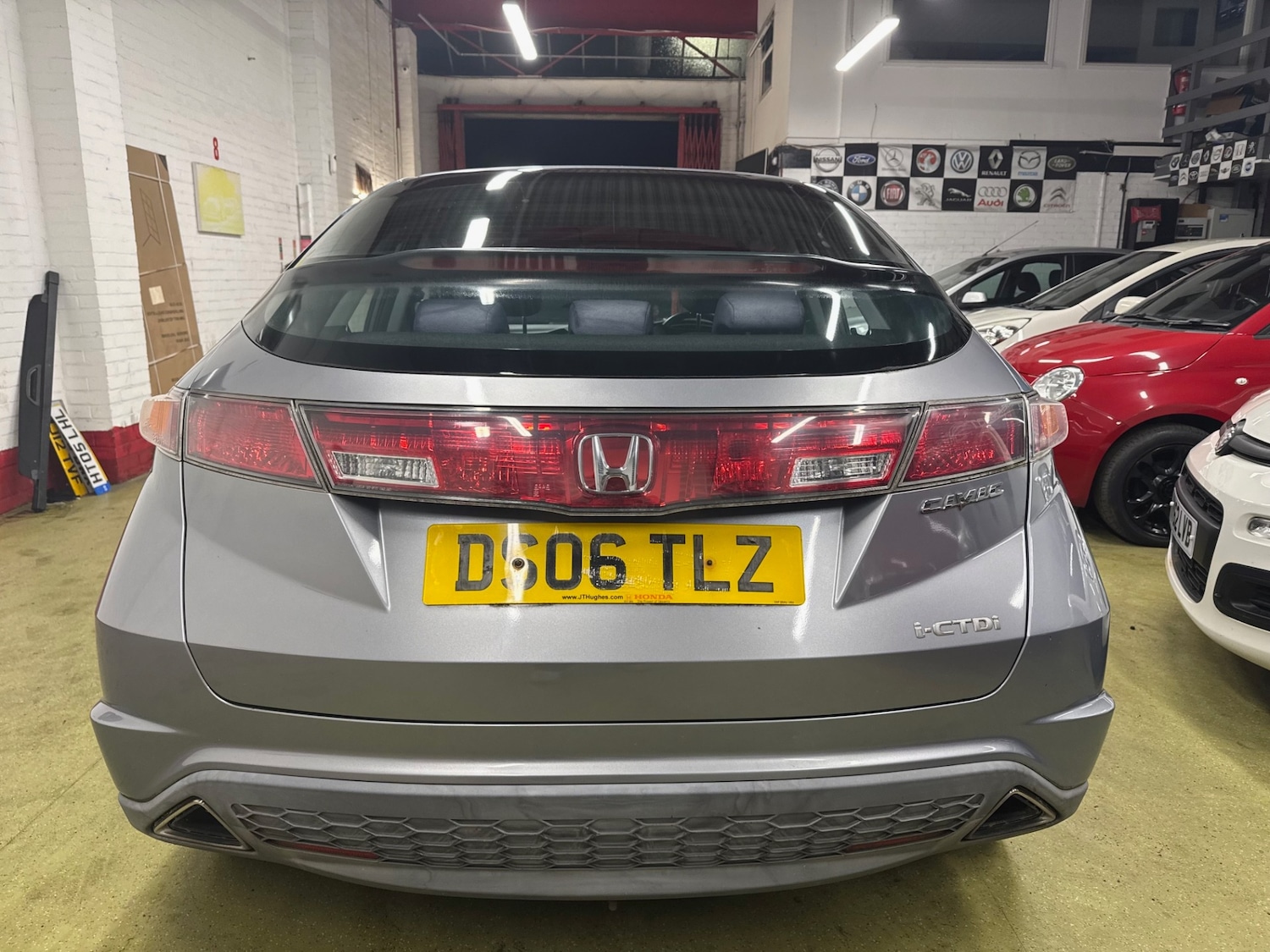 Used Honda Civic 2006 for sale - 76934114: Photo 6