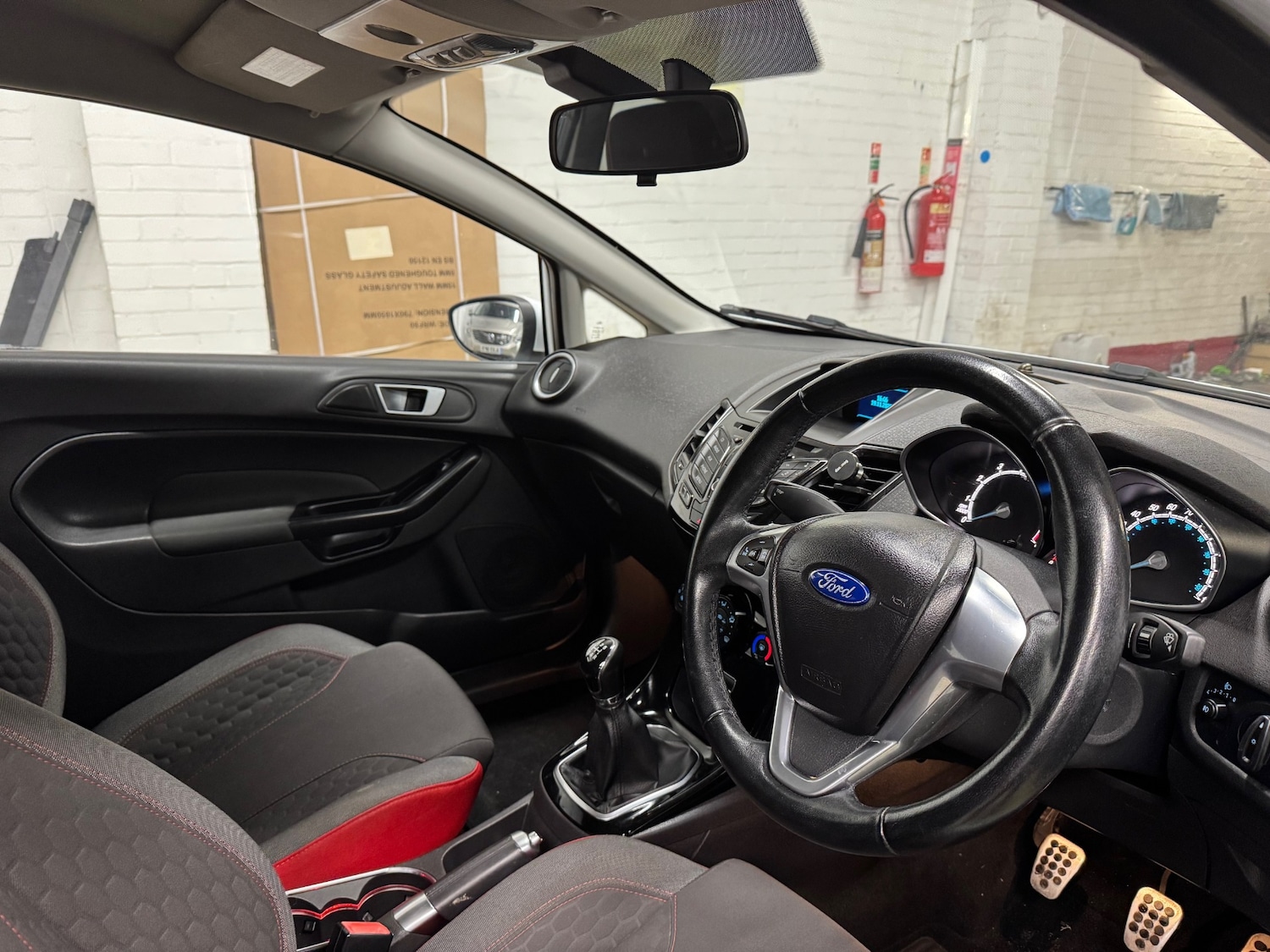 Used Ford Fiesta 2013 for sale - 76627076: Photo 11