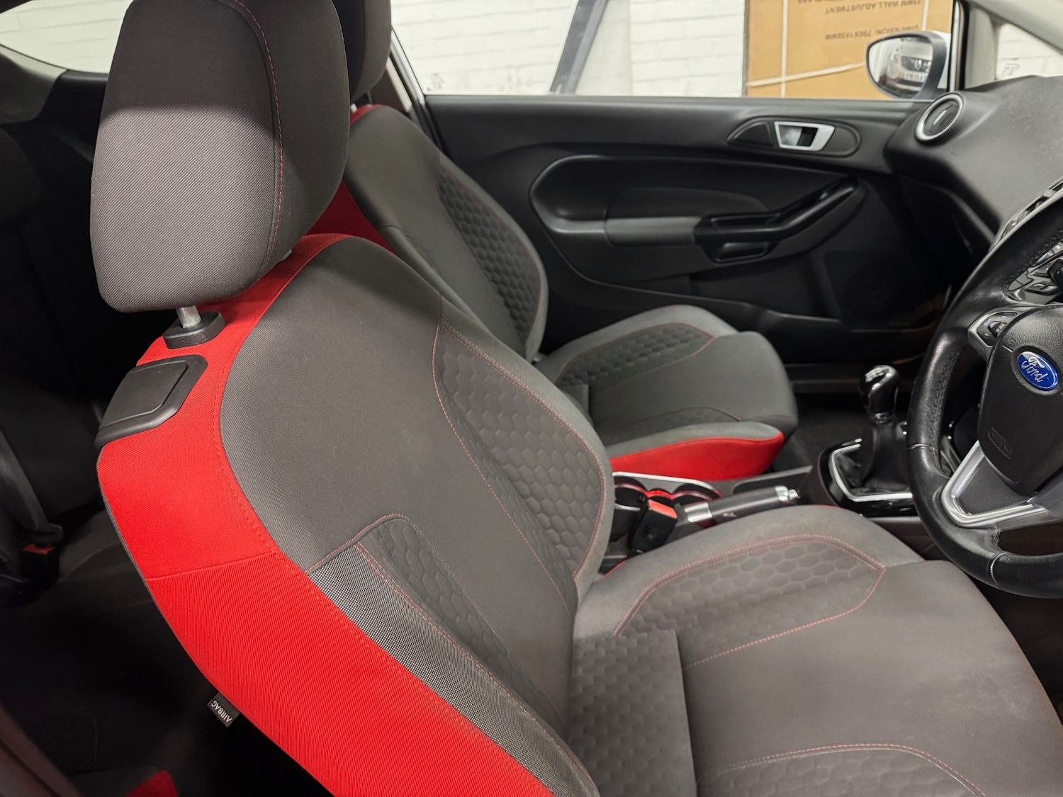 Used Ford Fiesta 2013 for sale - 76627076: Photo 12