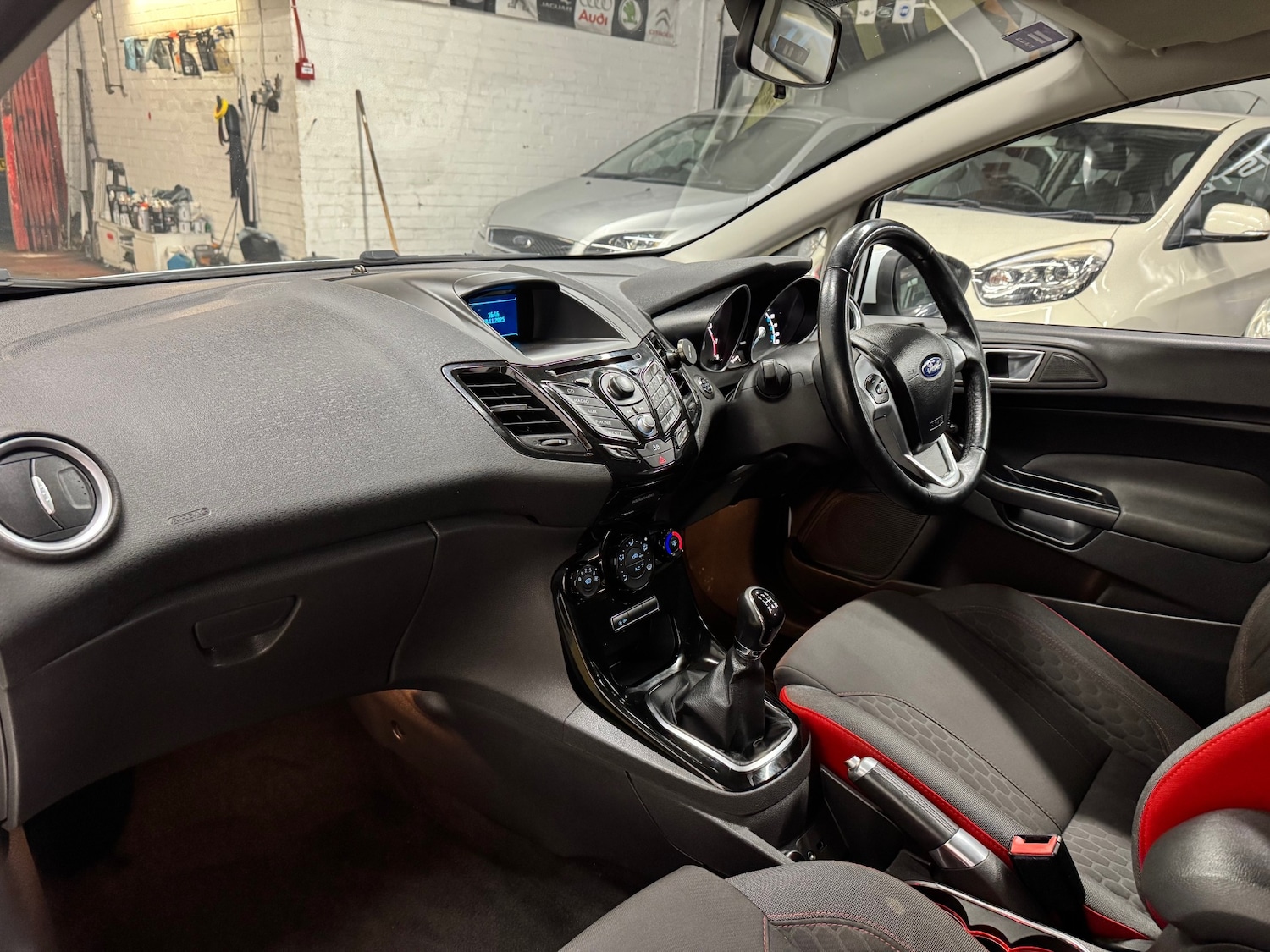 Used Ford Fiesta 2013 for sale - 76627076: Photo 15