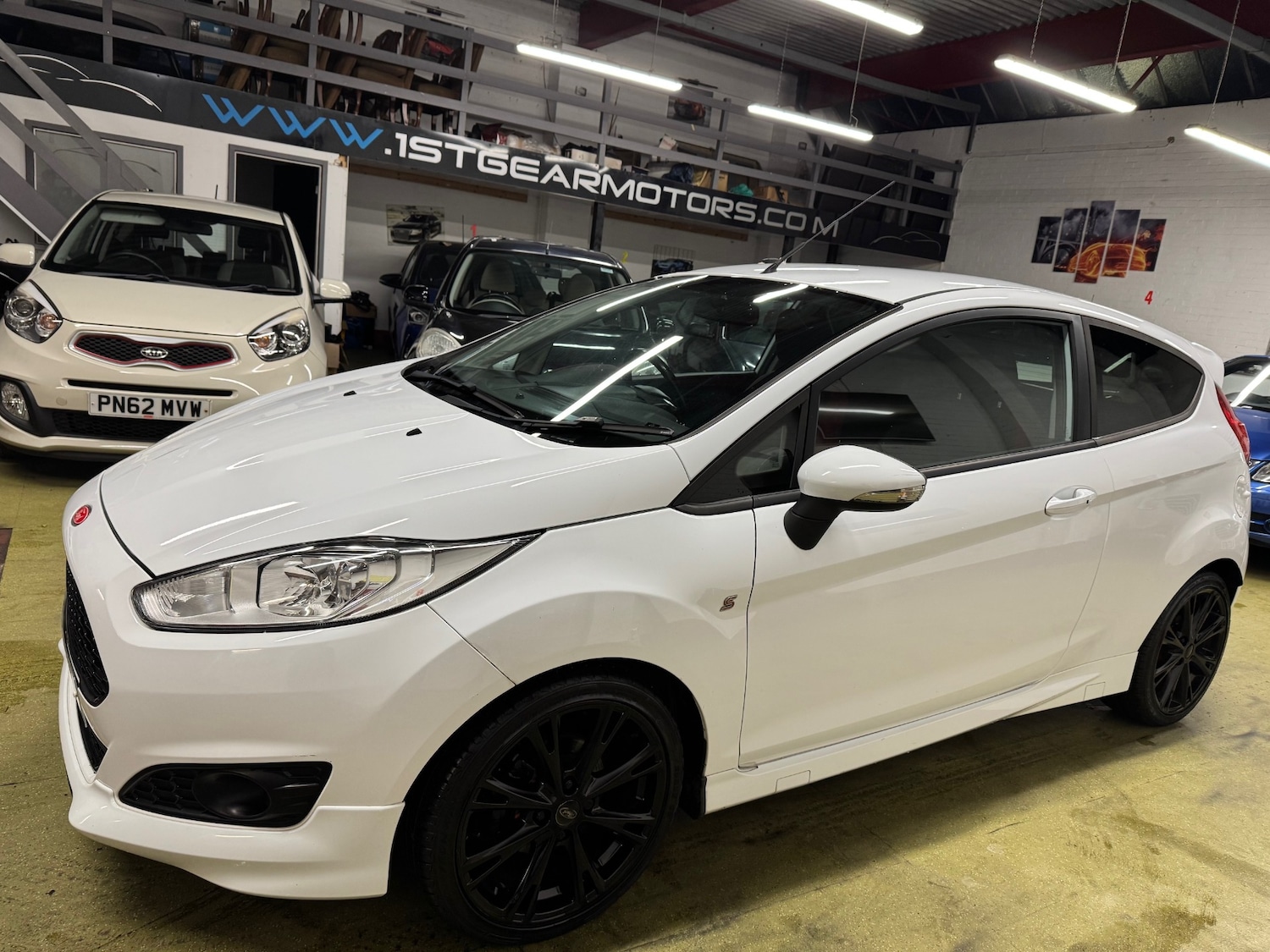 Used Ford Fiesta 2013 for sale - 76627076: Photo 2