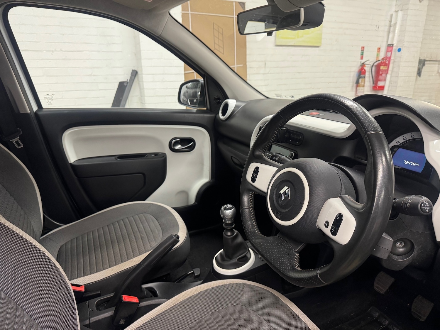 Used Renault Twingo 2015 for sale - 76245842: Photo 8