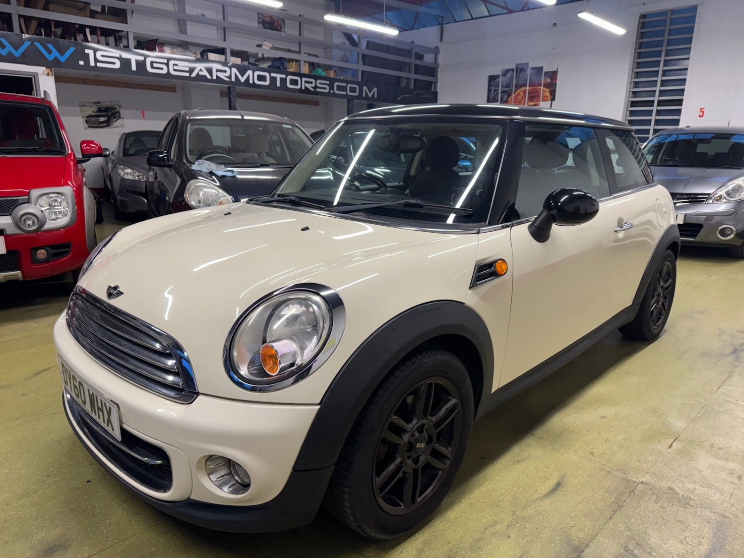 Used MINI Hatch 2010 for sale - 76304464: Photo 1
