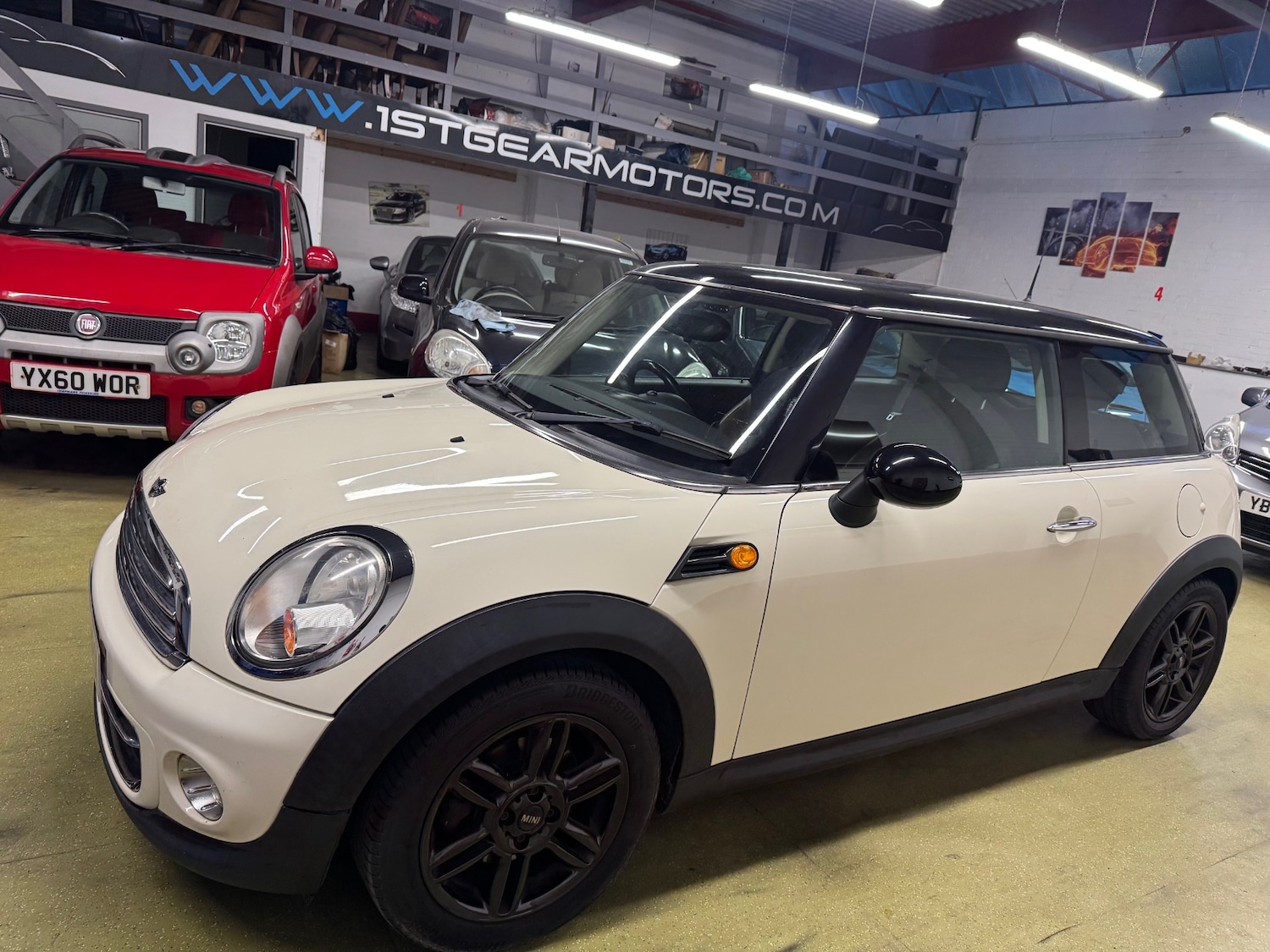Used MINI Hatch 2010 for sale - 76304464: Photo 2