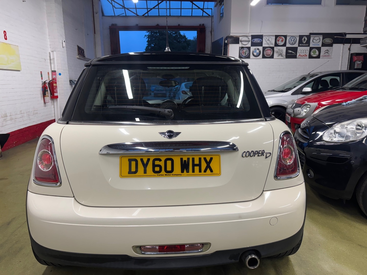 Used MINI Hatch 2010 for sale - 76304464: Photo 4