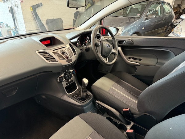 Used Ford Fiesta 2010 for sale - 75164020: Photo 9
